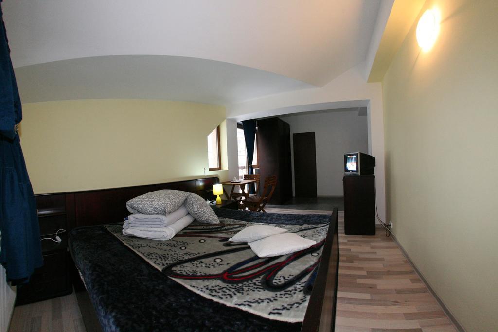 La Buni Busteni Room photo