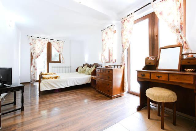 La Buni Busteni Room photo